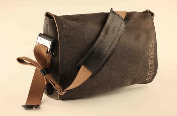 brooks messenger bag