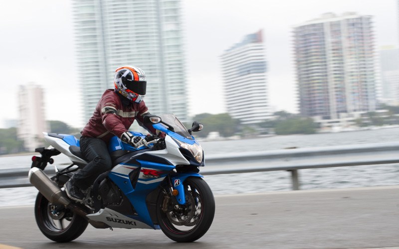 Suzuki Gsx R1000 12 On Review Speed Specs Prices Mcn