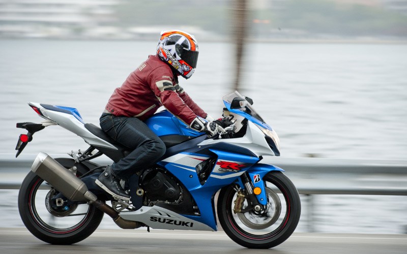 Suzuki Gsx R1000 12 On Review Speed Specs Prices Mcn