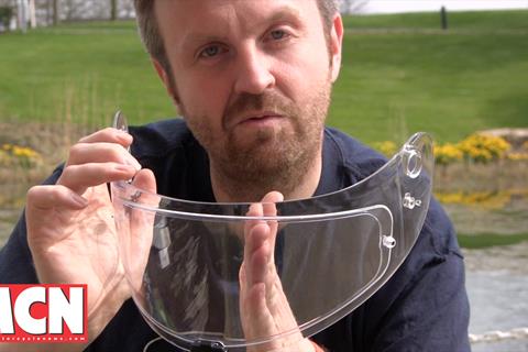 Video: How to fit a Pinlock visor insert