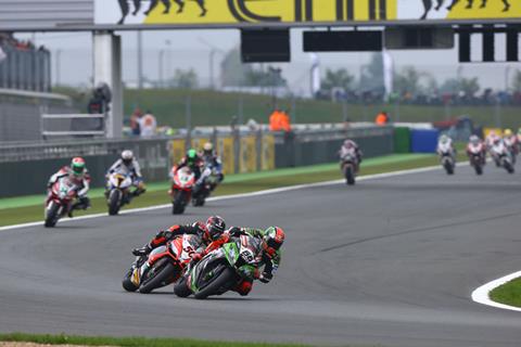WSB France: Sykes edges closer to title with double