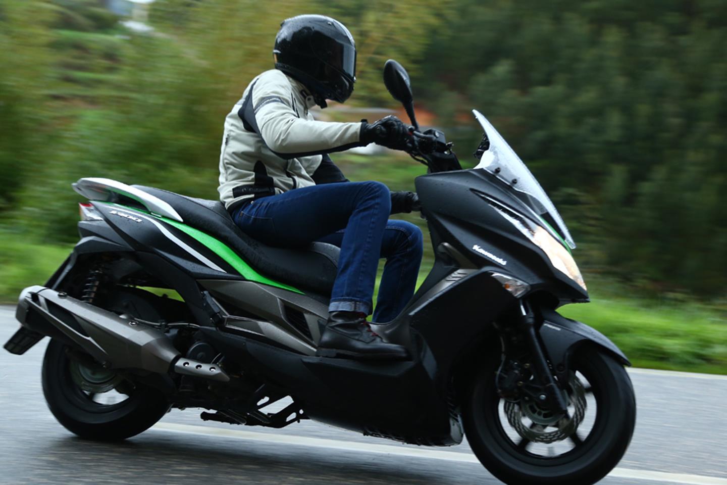 scooter kawasaki