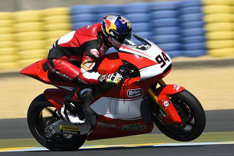 Le Mans Moto2: Folger breaks record to take pole