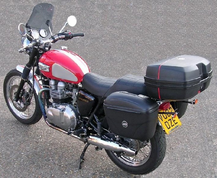 triumph bonneville full fairing