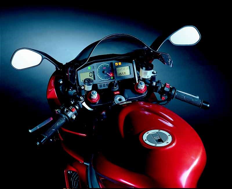 APRILIA SL1000 FALCO (1999-2005) Review, Specs & Prices | MCN