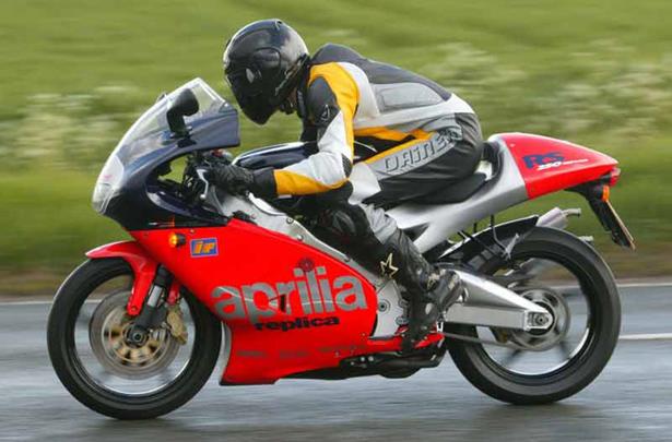 APRILIA RS250 (1994-2004) Review  Speed, Specs u0026 Prices  MCN