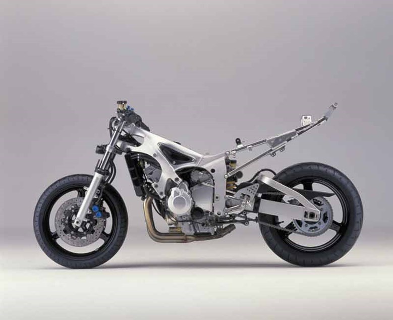 YAMAHA R6 (19982003) Review Speed, Specs & Prices MCN