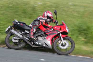 HONDA CBR125R  (2004-2010)