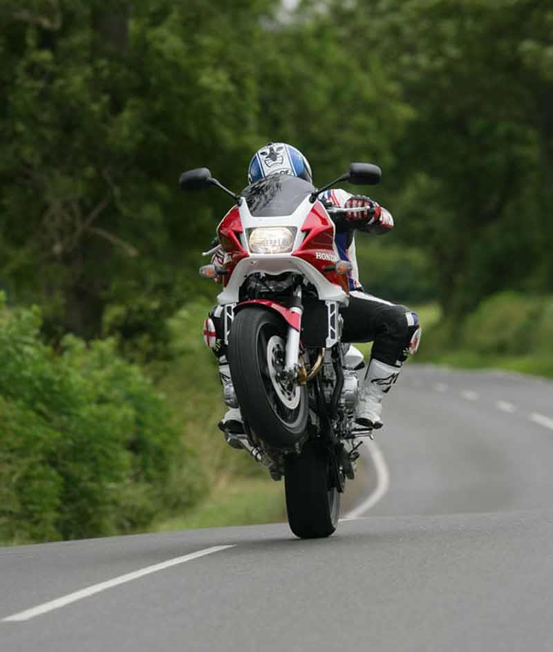 Honda Cb1300 S 05 13 Review Speed Specs Prices Mcn