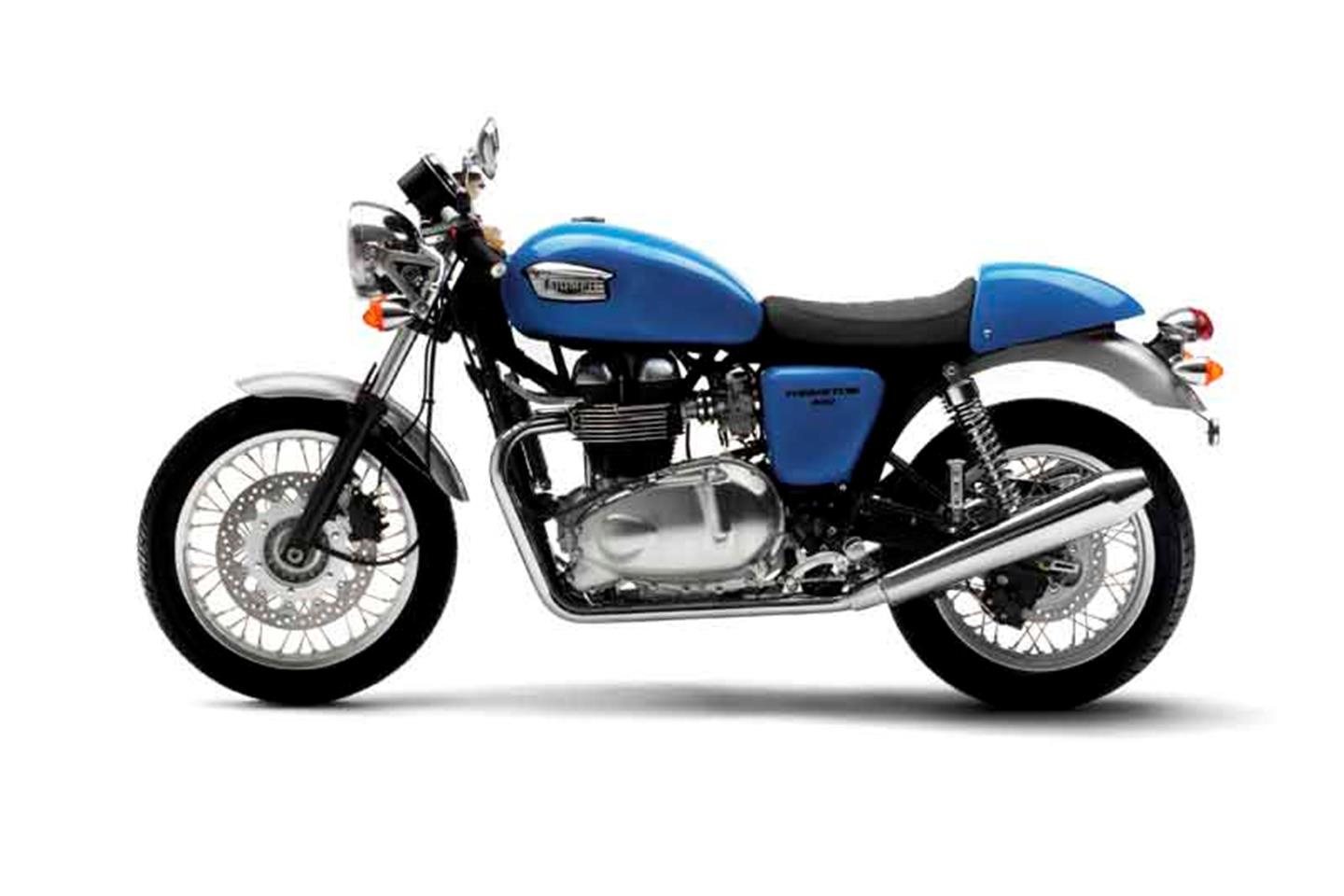 Какой триумф. Мотоцикл Triumph Thruxton 900. Мотоцикл Triumph Thruxton 2009. Триумф Тракстон 2009. Triumph Thruxton 2010.