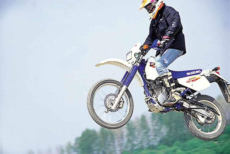 SUZUKI DR350 (19921999) Review Speed, Specs & Prices MCN