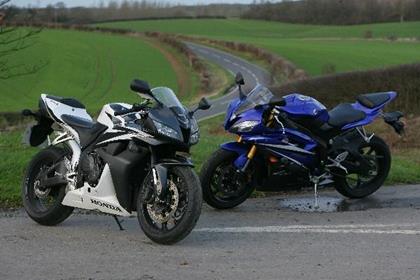 The CBR600RR against the R6