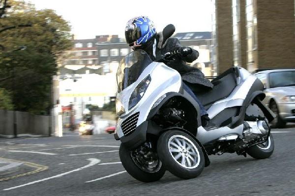 Does the MP3 handle?