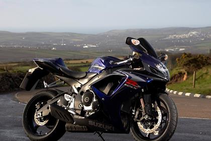 A GSX-R750 is also available