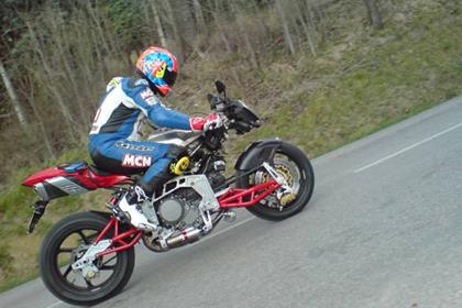 World's first ride on the Bimota Tesi 3D