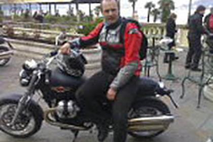 Phil rides the Guzzi Bellagio