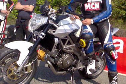 Michael Neeves tries the new V-Twin Shiver