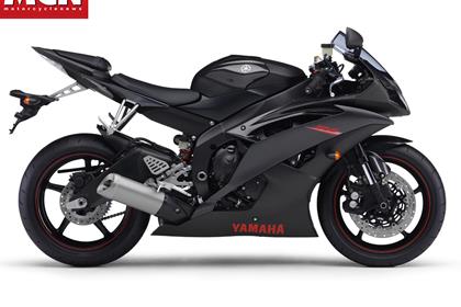 The 2008 Yamaha R6 in black