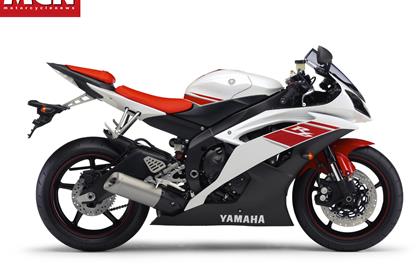 The 2008 Yamaha R6 in white