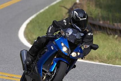 The 2008 Kawasaki ZX-10R is also available in metallic blue