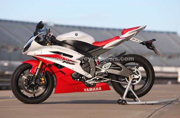 Gallery: 08 R6 v 07 R6