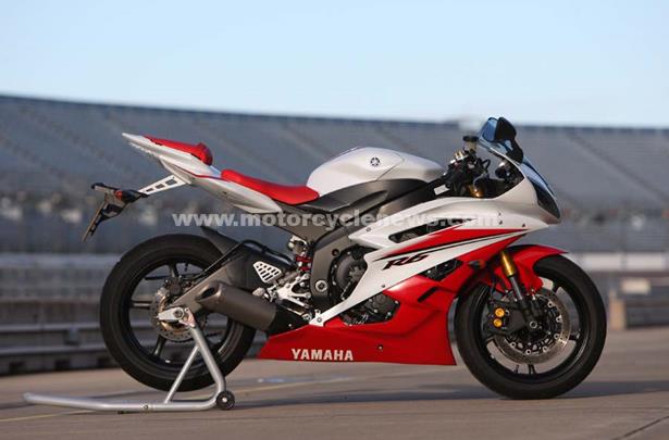 Gallery: 08 R6 v 07 R6