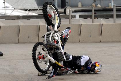 Robbie Maddison crashed in Melbourne, Australia yesterday on a practice jump