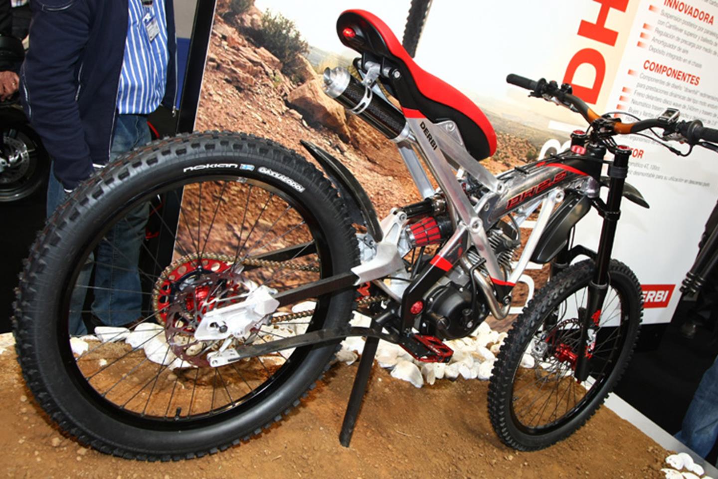 hybrid downhill mountain bike