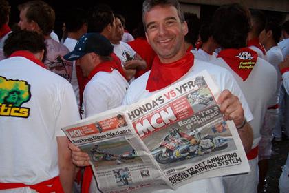 Reading MCN at the start of the Pamplona Bull Run