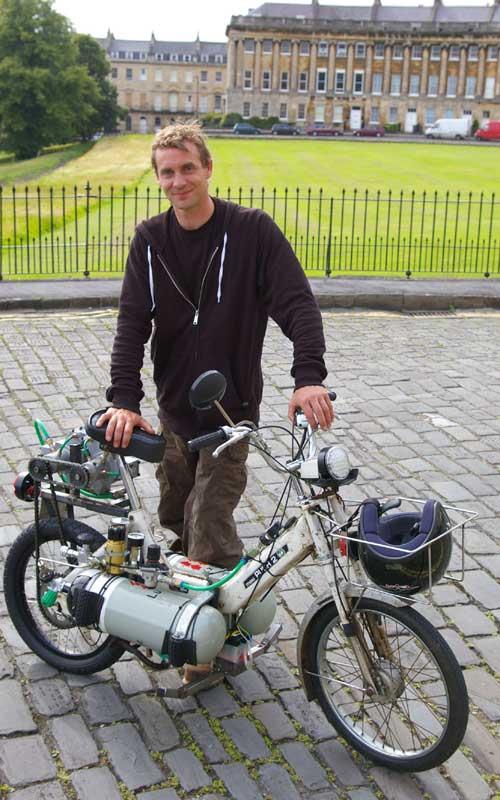 Taiwanese researchers unveil airpowered motorcycle