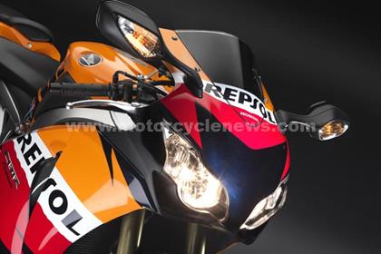 2009 Honda Fireblade CBR100RR front