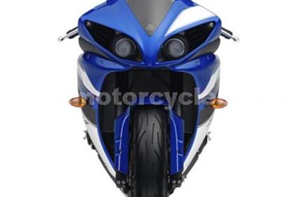 The 2009 Yamaha R1 features 'eye lids'