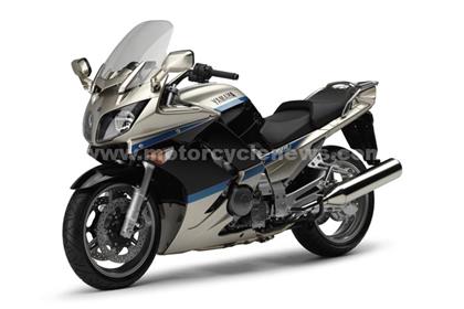 The Yamaha FJR1300 in Smoky Grey