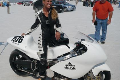 Leslie Porterfield on her custom Hayabusa