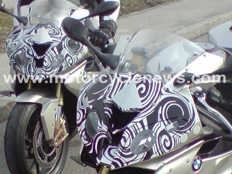 BMW S1000RR face revealed by spy shots