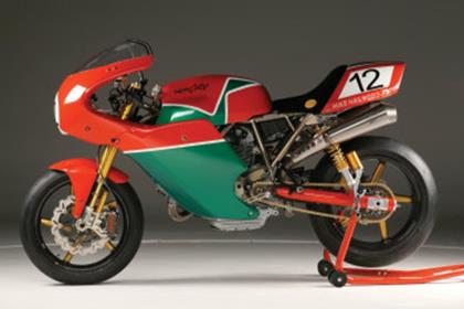 The 138hp bike blends styling from Hailwood’s racing heyday 30 years ago with modern technology