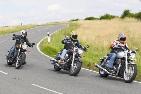 Video: Triumph Thunderbird vs. the best of the rest