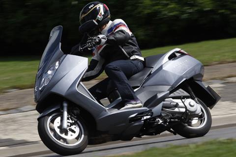 Peugeot Satelis 125: full review