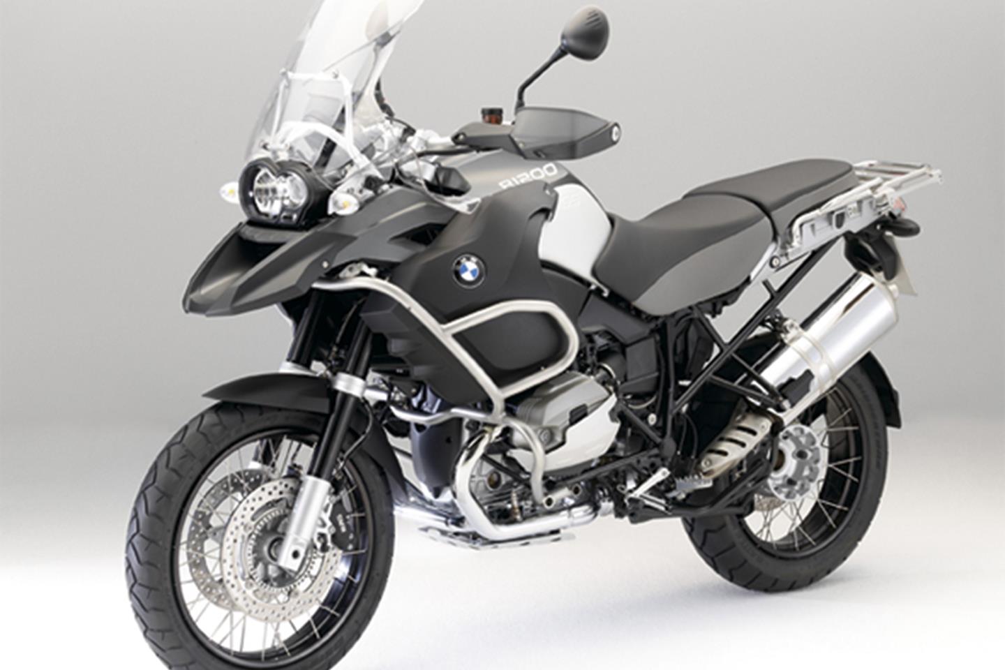 Spot the difference: 2007 Vs 2010 R1200 GS Adventure | MCN