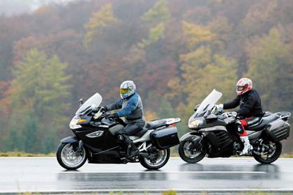 BMW K1300GT vs Kawasaki 1400GTR. Who will win?