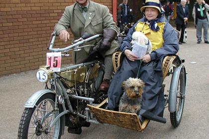 Learn to ride a vintage bike with the VMCC