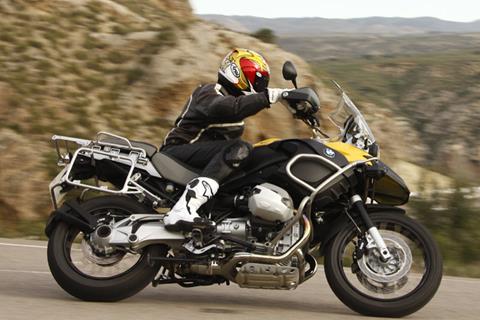 Video: 2010 BMW R1200GS in action