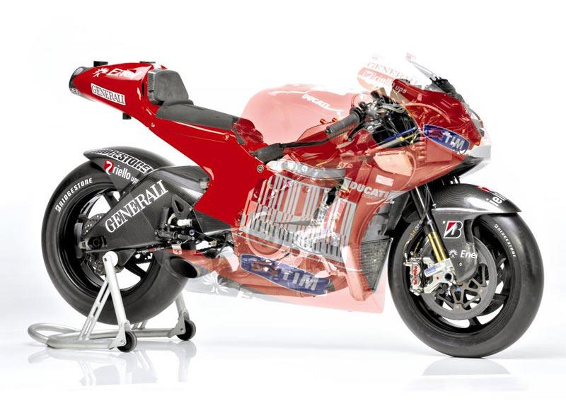 Ducati Desmosedici двигатель