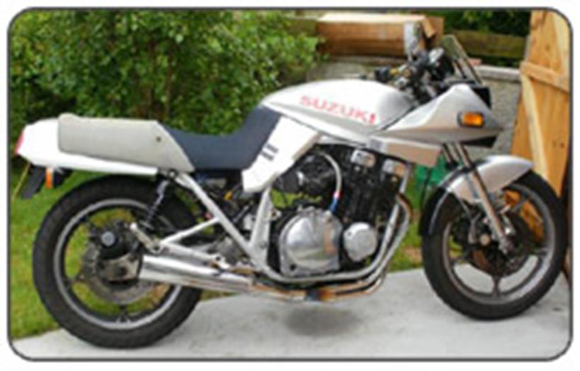 Suzuki GSX750