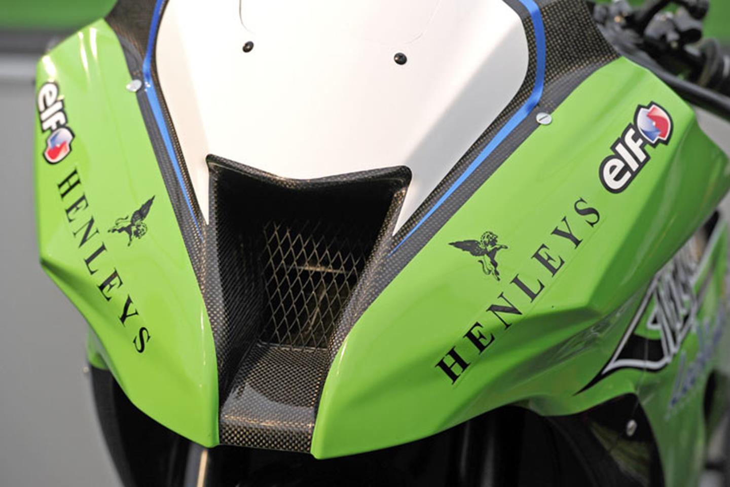 2011-zx-10-2.jpg?mode=max&