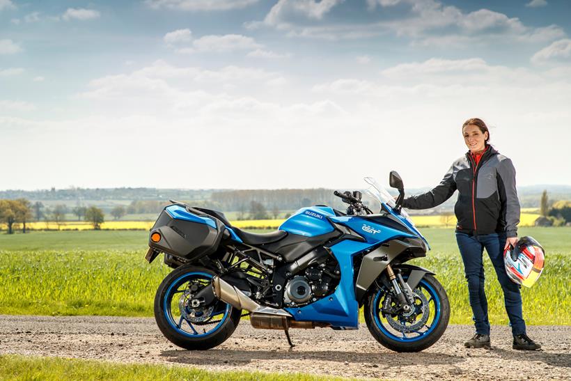 Static shot of the Suzuki GSXS1000GT