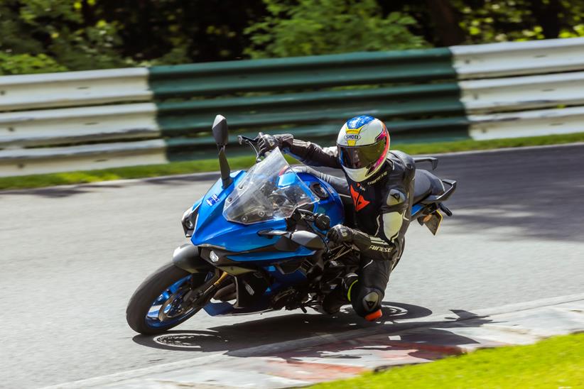 Doing the doo on the GSX-S1000GT