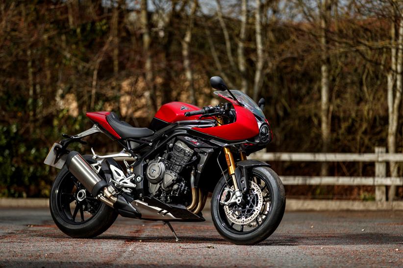 Stunning side on static of the Speed Triple RR