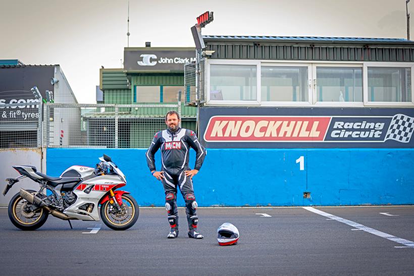 Gareth and the Yamaha R7 at Knockhill