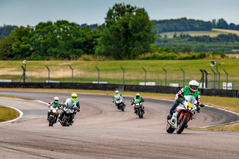 Yamaha R7 at Thruxton